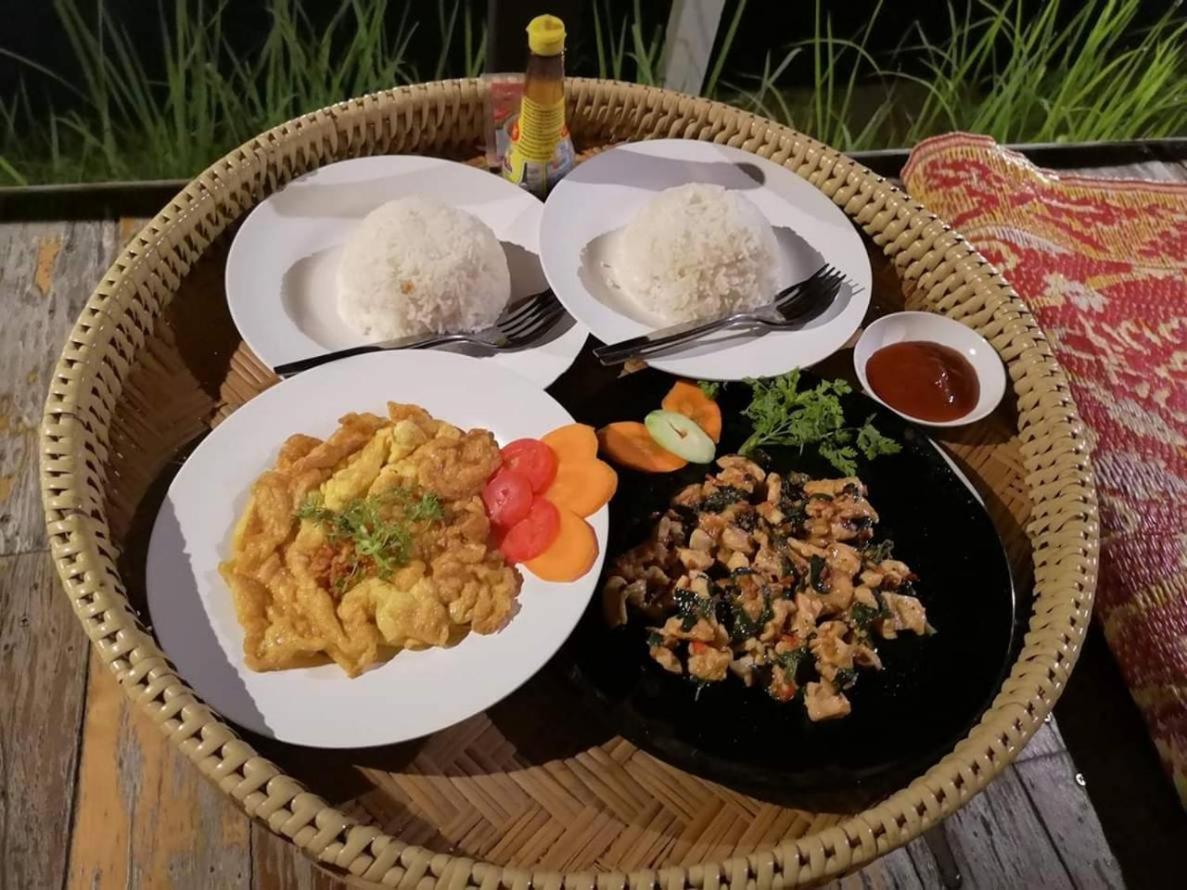Nok Chan Mee Na Csomthong Kültér fotó